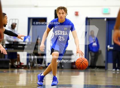 Thumbnail 3 in Serra vs. George Washington Prep photogallery.