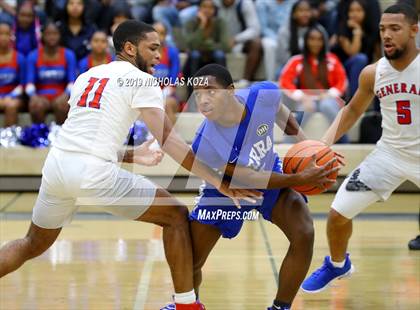 Thumbnail 1 in Serra vs. George Washington Prep photogallery.
