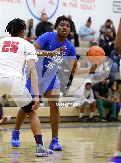 Thumbnail 1 in Serra vs. George Washington Prep photogallery.