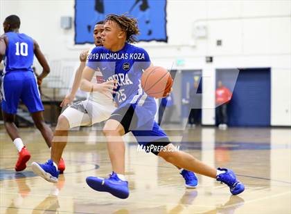 Thumbnail 2 in Serra vs. George Washington Prep photogallery.