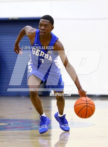 Thumbnail 2 in Serra vs. George Washington Prep photogallery.