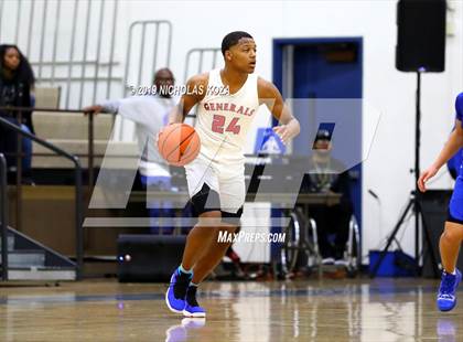 Thumbnail 3 in Serra vs. George Washington Prep photogallery.