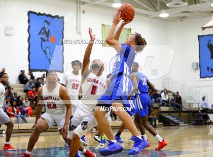Thumbnail 2 in Serra vs. George Washington Prep photogallery.