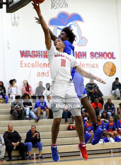 Thumbnail 2 in Serra vs. George Washington Prep photogallery.