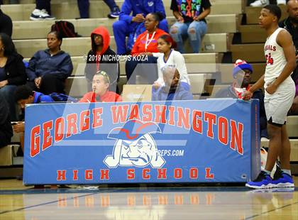 Thumbnail 1 in Serra vs. George Washington Prep photogallery.
