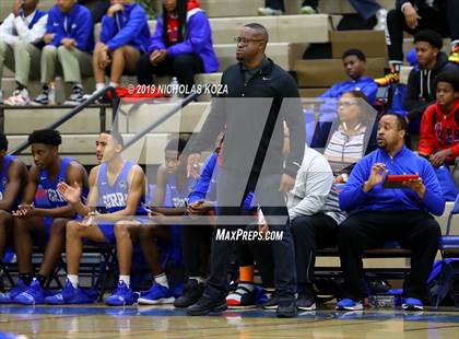 Thumbnail 1 in Serra vs. George Washington Prep photogallery.