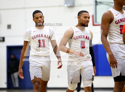 Thumbnail 1 in Serra vs. George Washington Prep photogallery.
