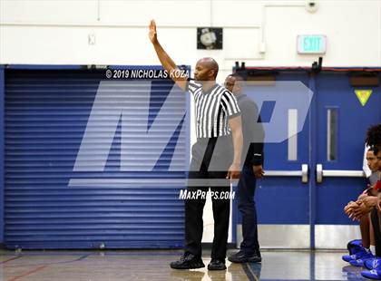 Thumbnail 3 in Serra vs. George Washington Prep photogallery.