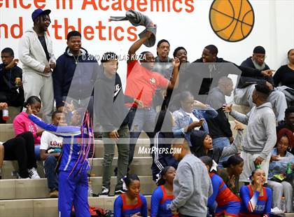 Thumbnail 1 in Serra vs. George Washington Prep photogallery.