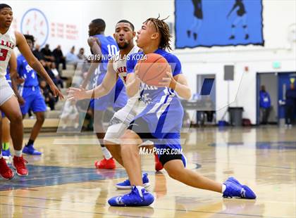 Thumbnail 1 in Serra vs. George Washington Prep photogallery.