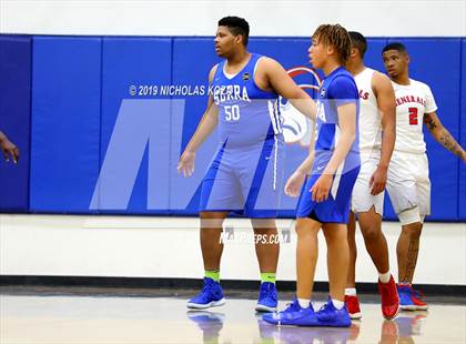 Thumbnail 3 in Serra vs. George Washington Prep photogallery.