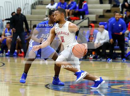 Thumbnail 3 in Serra vs. George Washington Prep photogallery.