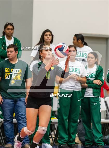 Thumbnail 1 in Kingsburg vs. Sierra Pacific (CIF CS D4 Final) photogallery.