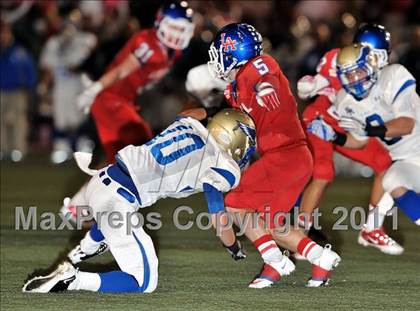 Thumbnail 3 in Los Alamitos vs. Santa Margarita photogallery.