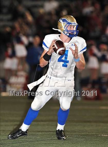 Thumbnail 3 in Los Alamitos vs. Santa Margarita photogallery.