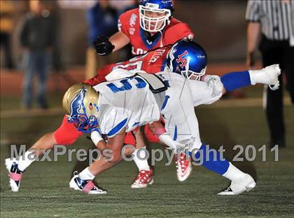 Thumbnail 1 in Los Alamitos vs. Santa Margarita photogallery.