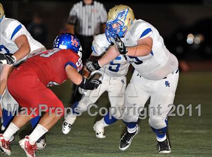 Thumbnail 2 in Los Alamitos vs. Santa Margarita photogallery.