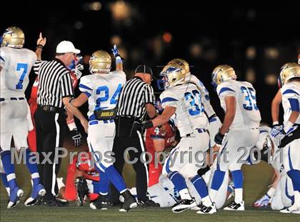 Thumbnail 3 in Los Alamitos vs. Santa Margarita photogallery.