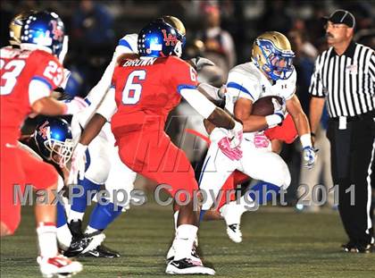 Thumbnail 1 in Los Alamitos vs. Santa Margarita photogallery.