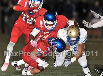 Thumbnail 3 in Los Alamitos vs. Santa Margarita photogallery.