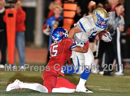 Thumbnail 1 in Los Alamitos vs. Santa Margarita photogallery.