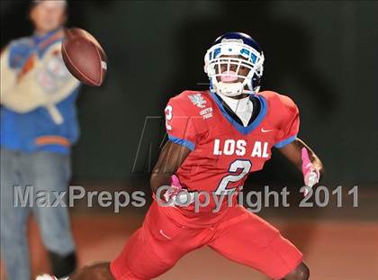 Thumbnail 2 in Los Alamitos vs. Santa Margarita photogallery.