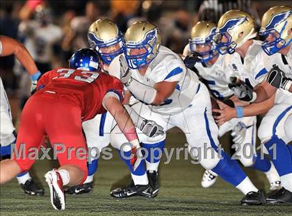 Thumbnail 1 in Los Alamitos vs. Santa Margarita photogallery.