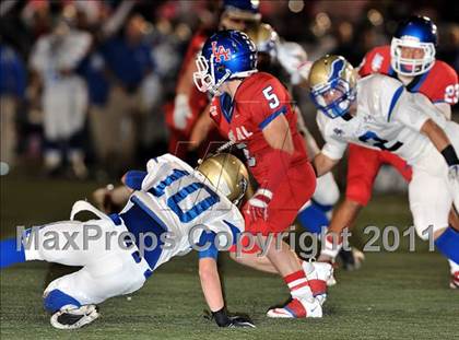Thumbnail 1 in Los Alamitos vs. Santa Margarita photogallery.
