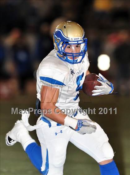 Thumbnail 3 in Los Alamitos vs. Santa Margarita photogallery.