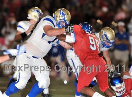 Thumbnail 3 in Los Alamitos vs. Santa Margarita photogallery.