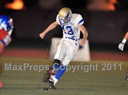 Thumbnail 3 in Los Alamitos vs. Santa Margarita photogallery.