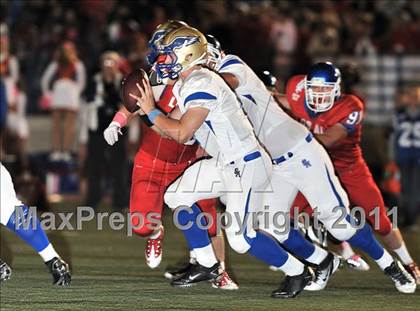 Thumbnail 2 in Los Alamitos vs. Santa Margarita photogallery.