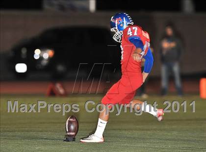 Thumbnail 1 in Los Alamitos vs. Santa Margarita photogallery.