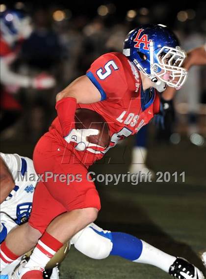 Thumbnail 2 in Los Alamitos vs. Santa Margarita photogallery.