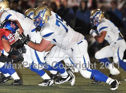 Thumbnail 2 in Los Alamitos vs. Santa Margarita photogallery.