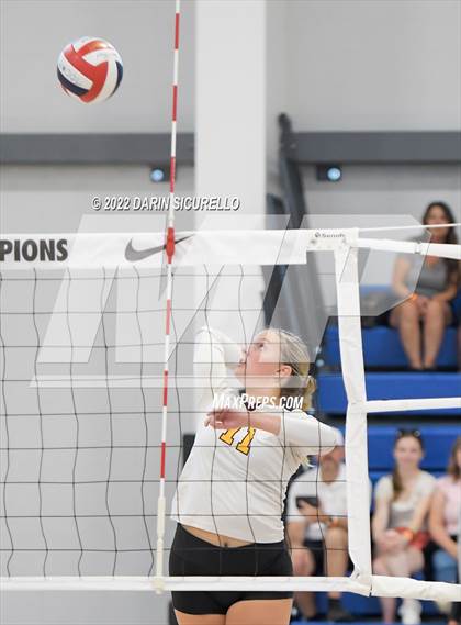 Thumbnail 3 in Enumclaw vs  Arbor View (Nike TOC Southwest) photogallery.