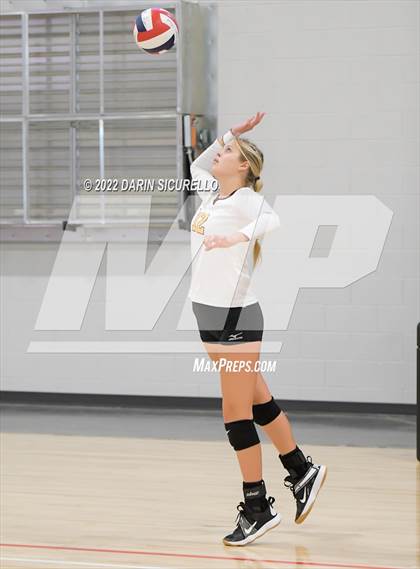 Thumbnail 2 in Enumclaw vs  Arbor View (Nike TOC Southwest) photogallery.