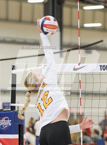 Thumbnail 2 in Enumclaw vs  Arbor View (Nike TOC Southwest) photogallery.