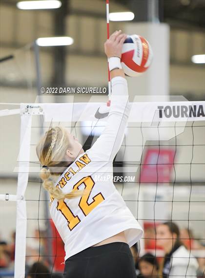 Thumbnail 3 in Enumclaw vs  Arbor View (Nike TOC Southwest) photogallery.