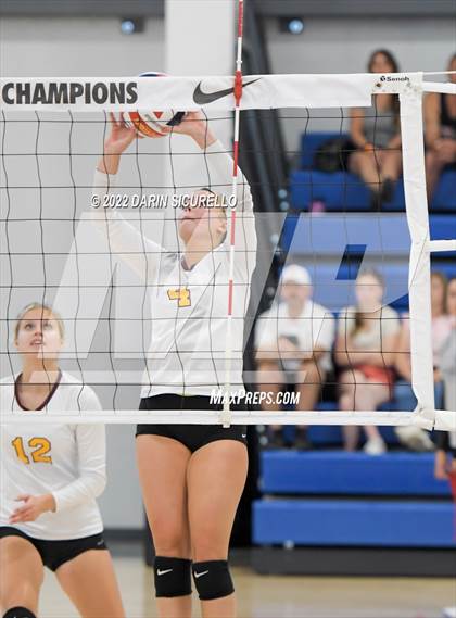 Thumbnail 1 in Enumclaw vs  Arbor View (Nike TOC Southwest) photogallery.