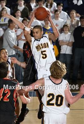 Thumbnail 3 in Santa Fe Christian vs. Mission Prep (CIF SoCal D5 Final) photogallery.