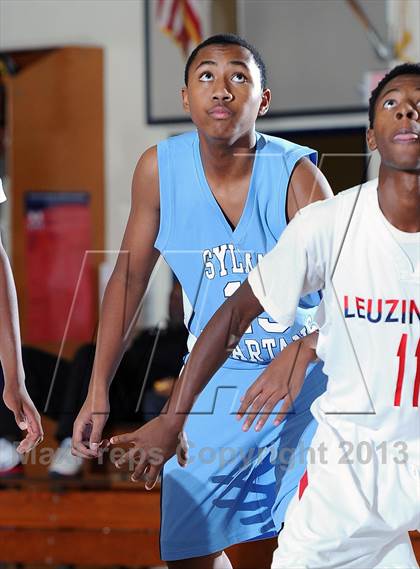 Thumbnail 3 in Leuzinger vs. Sylmar (Rose City Roundball Classic) photogallery.