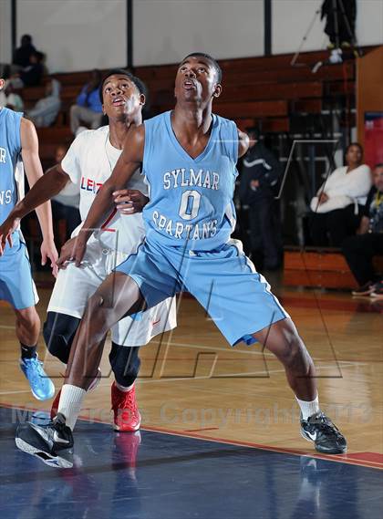 Thumbnail 1 in Leuzinger vs. Sylmar (Rose City Roundball Classic) photogallery.