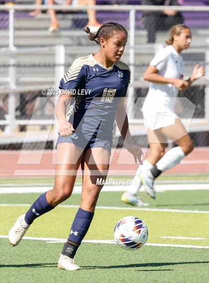Thumbnail 1 in Pinnacle vs Desert Vista (AIA 6A Finals) photogallery.