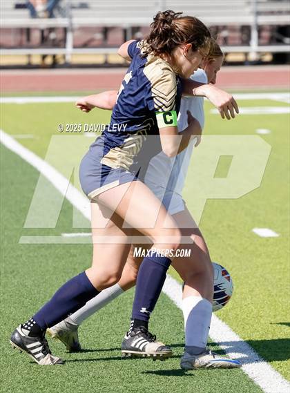 Thumbnail 1 in Pinnacle vs Desert Vista (AIA 6A Finals) photogallery.