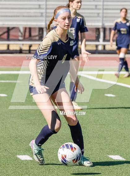 Thumbnail 2 in Pinnacle vs Desert Vista (AIA 6A Finals) photogallery.