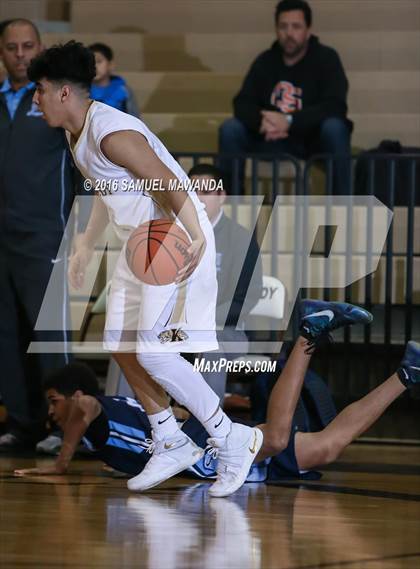 Thumbnail 3 in Kennedy vs Saugus (SFV Invitational) photogallery.