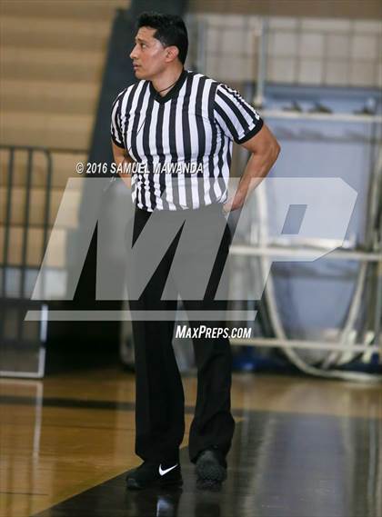 Thumbnail 3 in Kennedy vs Saugus (SFV Invitational) photogallery.