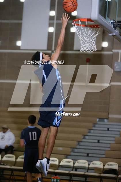 Thumbnail 3 in Kennedy vs Saugus (SFV Invitational) photogallery.