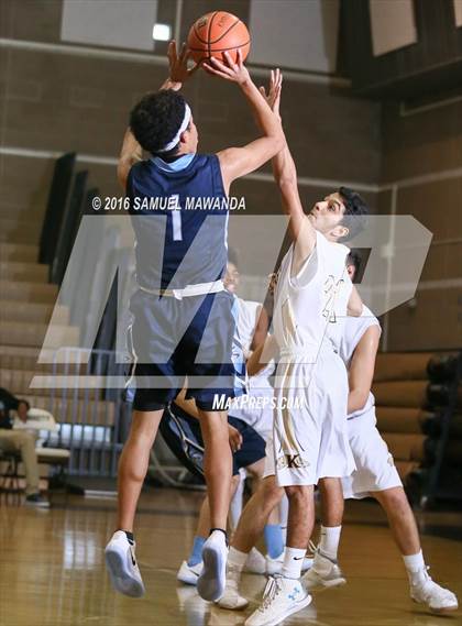 Thumbnail 3 in Kennedy vs Saugus (SFV Invitational) photogallery.